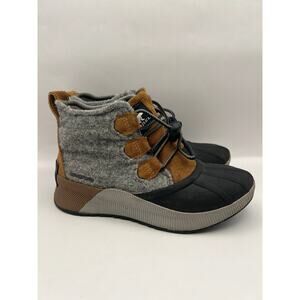 Sorel Out N About III Boots Kids Size 4